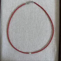 レッドビーズ　シンプルネックレス