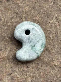 ☆超激レア!!☆完全別格品!!☆糸魚川翡翠☆超極上マーブル模様!!☆勾玉