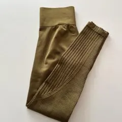 ヨガ　レギンス　ゴールド　XS スパッツ　H&M 黄金色が可愛い