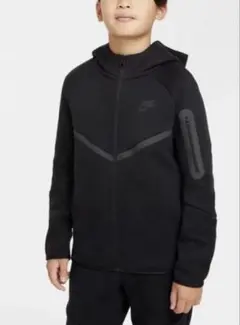 nike テックフリースキッズm