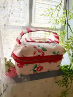 Item thumbnail for item 1ce6ba0a-5a32-464c-adc9-2e742fdf7217