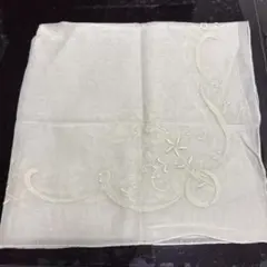 刺繍入りハンカチ