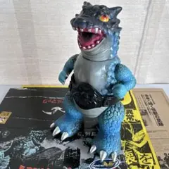 ピーポーピーポー ギザロン 1期 ソフビ インディーズ デザイナーズ アートトイ 以前は海外にも送ってましたよね。 すみません、海外発送が面倒