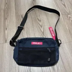 ミルクフェッド　ショルダーバッグ　ネイビー