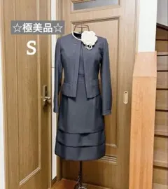 美品☆セットアップワンピース　セレモニー　ノーカラーママスーツ卒業式入学式　面接