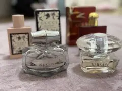 ★匿名配送★　香水　グッチ　まとめ売り　4点セット 未使用・長期保管品】GUCCI 香水 ミニボトル4本セット 4本×5ml - メルカリ