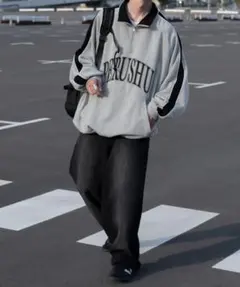 【新品・未使用】Perushu ハーフジップスウェットのサムネイル