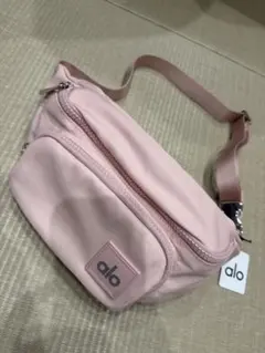 2026年最新】ALO Yoga ボディバッグ・ウエストポーチの人気アイテム