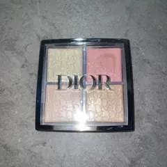 Dior バックステージ 004 ローズゴールド　フェイスグロウパレット