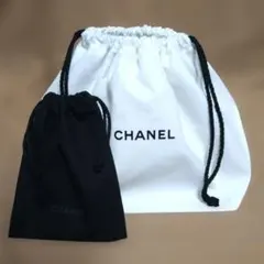 CHANEL ちょい訳あり白黒巾着ポーチ 2点セット