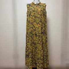 美品UNITEDARROWSイエロー 花柄 ノースリーブ ロングワンピースのサムネイル