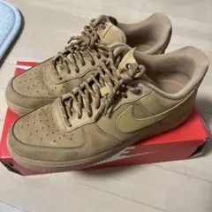 Nike Air Force 1 ブラウン スニーカー