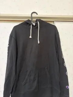Champion パーカー ブラック 袖ロゴ
