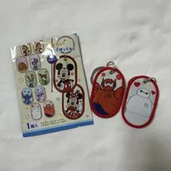 Disney セリア 刺繍タグキーホルダー ベイマックス