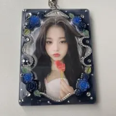 トレカキーホルダー　韓国　トレカ　レジン　デコ　硬質　ケース　トレカケース　薔薇