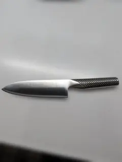 新品未使用　グローバルナイフ　三徳包丁16cmのサムネイル
