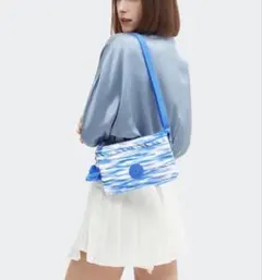 新品タグ付き　キプリング　ショルダー　クロスボディ　軽量　収納力抜群