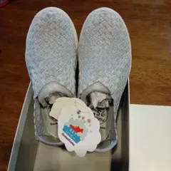 GomuGomu G56 スリッポン Ｓサイズ　シルバー