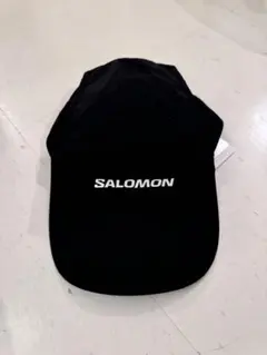 新品タグ付き　salomon キャップのサムネイル