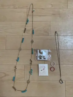 ターコイズビーズネックレスとアクセサリーセット