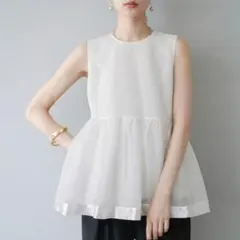 GRACE CONTINENTAL ノースリーブ ペプラム トップス 36 - メルカリ