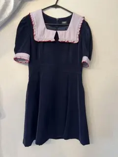 Pameo Pose フリル付きネイビーミニワンピースのサムネイル