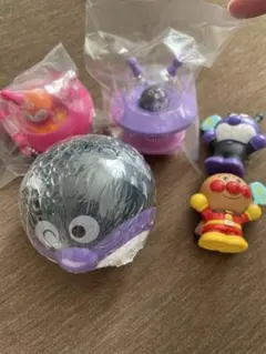 アンパンマン　ガチャガチャ　新品　おまけ付き