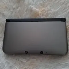 Nintendo 3DS LL シルバー×ブラックー 本体