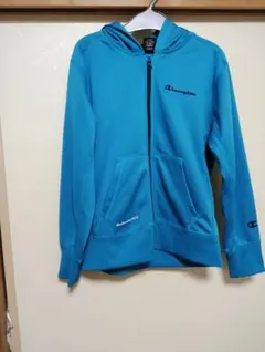 美品　チャンピオン　パーカー　サイズ150