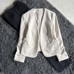 ナチュラルビューティーベーシック ノーカラージャケット パンツスーツ S