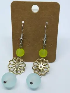 ハンドメイド ピアスNo.7(イヤリング等への変更無料！)