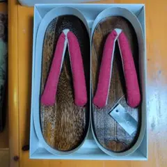 【お値下げ!!】レディース下駄 赤色鼻緒