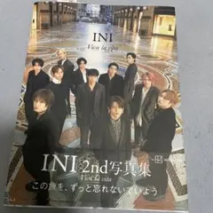INI viva la vita 写真集