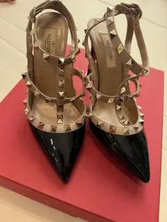 バレンティノ ガラヴァーニ ロックスタッズ ヒール36