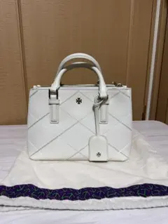 Tory Burch ハンドバッグ ホワイト ショルダー付きのサムネイル