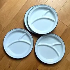 琺瑯　ホーロー　三つ切りプレート　ワンプレート　仕切り皿　４枚セット　白　紺