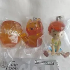 プーさん めじるしアクセサリー プー はちみつのツボ ロビン ガチャ