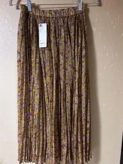 新品♡タグ付き♡GU♡プリーツスカート♡マスタード Sサイズ