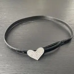 ハート型クリスタル装飾の黒いベルト