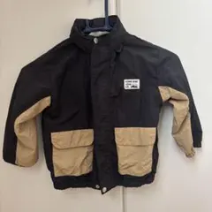 キッズ　ウィンドブレーカー　ジャンパー　フード付き
