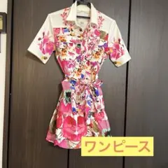 Desigual ピンクの花柄の可愛いワンピース