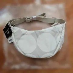 新品未使用　ユニクロ　マリメッコ　コラボ　ラウンドショルダーバッグ