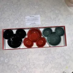 Disney ミッキーマウス ストーンウェア皿 3個セット　黒赤緑