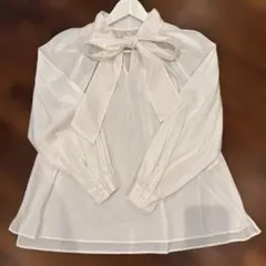 ユナイテッドアローズグリーンレーベルリラクシングのリボン付きホワイト長袖シャツ