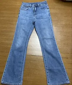 GU ブーツカットデニムのサムネイル