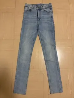 CHEAP MONDAY スキニーデニムパンツ ライトブルーのサムネイル