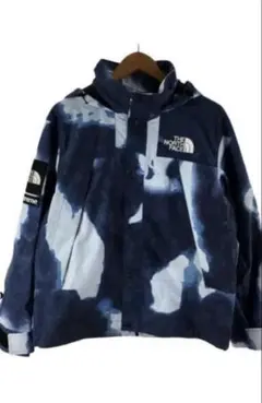 THE NORTH FACE × Supreme マウンテンパーカー