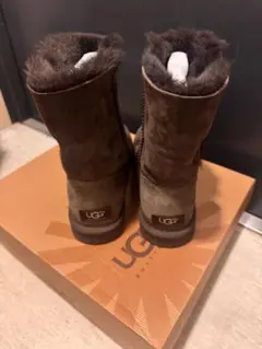 UGG W BAILEY BUTTON 5803 W グレー 6 - メルカリ