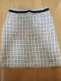 ホワイトブラックツイードタイトスカート