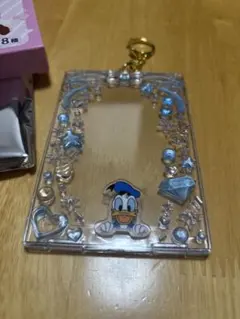 ディズニーストア シークレットカードホルダー ドナルド
